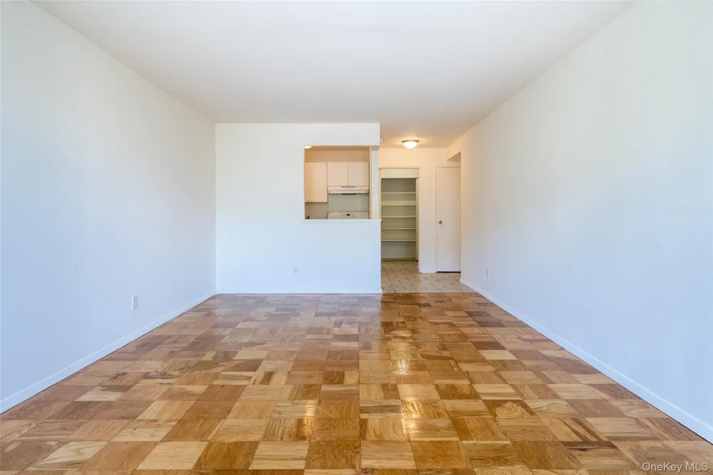 125 Lake Street #7-L North White Plains, NY 10604
