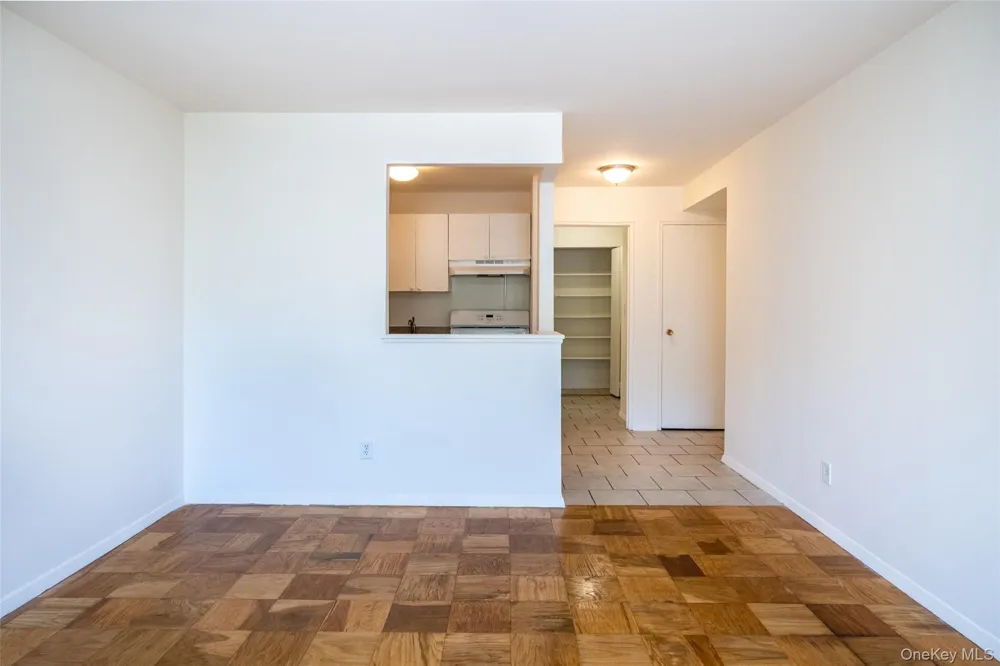 125 Lake Street #7-L North White Plains, NY 10604