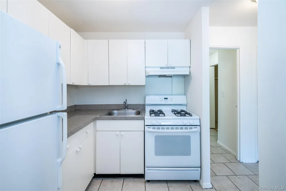 125 Lake Street #7-L North White Plains, NY 10604