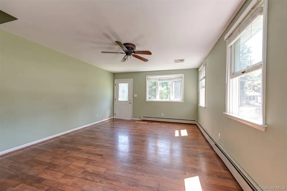 2780 Cedar Avenue Ronkonkoma, NY 11779