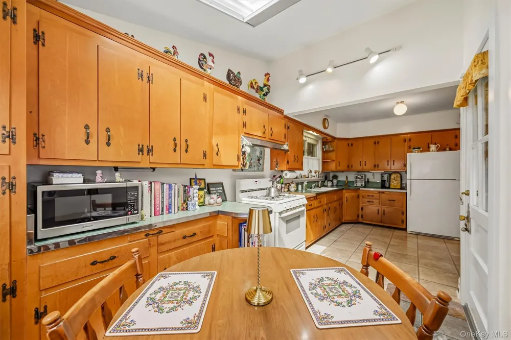 61 E Maple Avenue Suffern, NY 10901