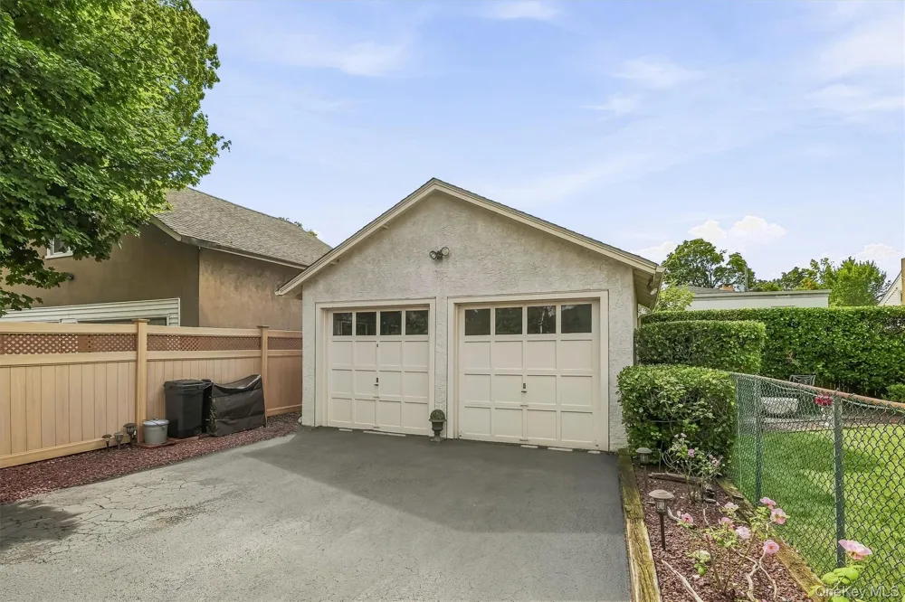 61 E Maple Avenue Suffern, NY 10901