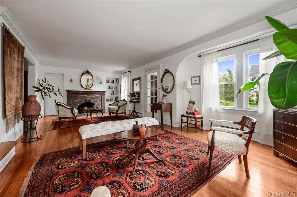 11 DeMott Avenue Rockville Centre, NY 11570