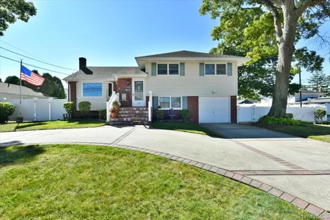 283 W Gates Avenue