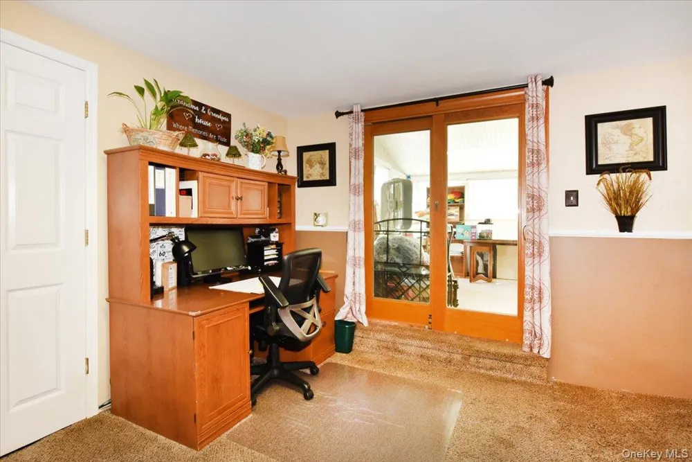 283 W Gates Avenue Lindenhurst, NY 11757