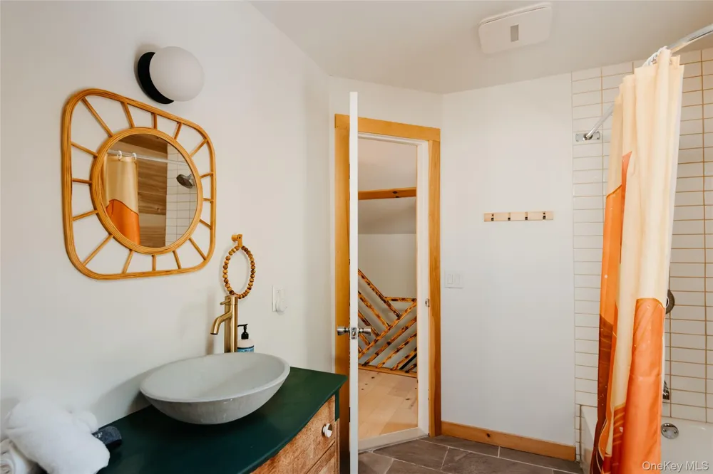 1 Ohioville Road New Paltz, NY 12561