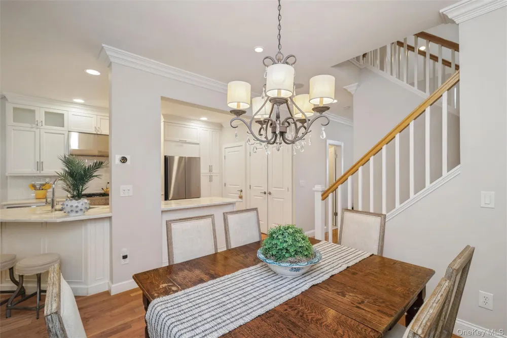 34 Cranberry Circle Medford, NY 11763