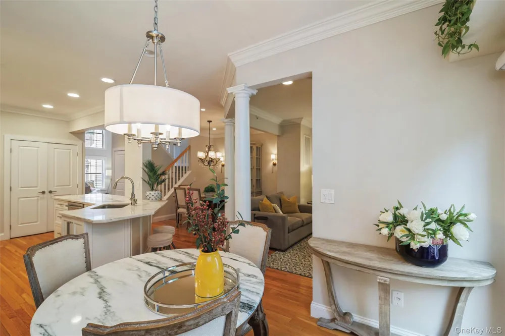34 Cranberry Circle Medford, NY 11763