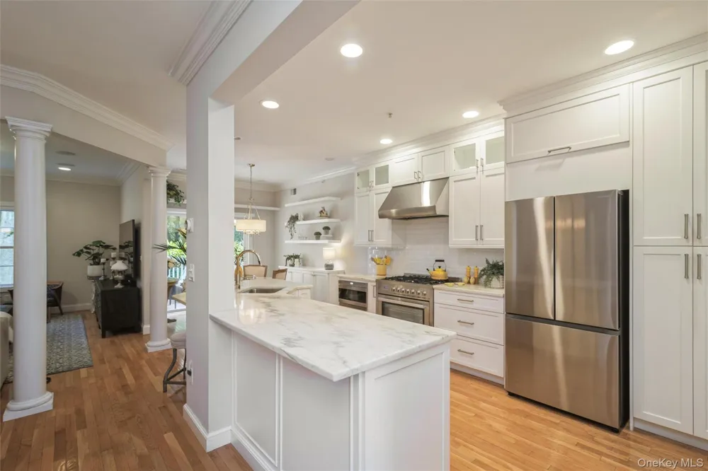 34 Cranberry Circle Medford, NY 11763