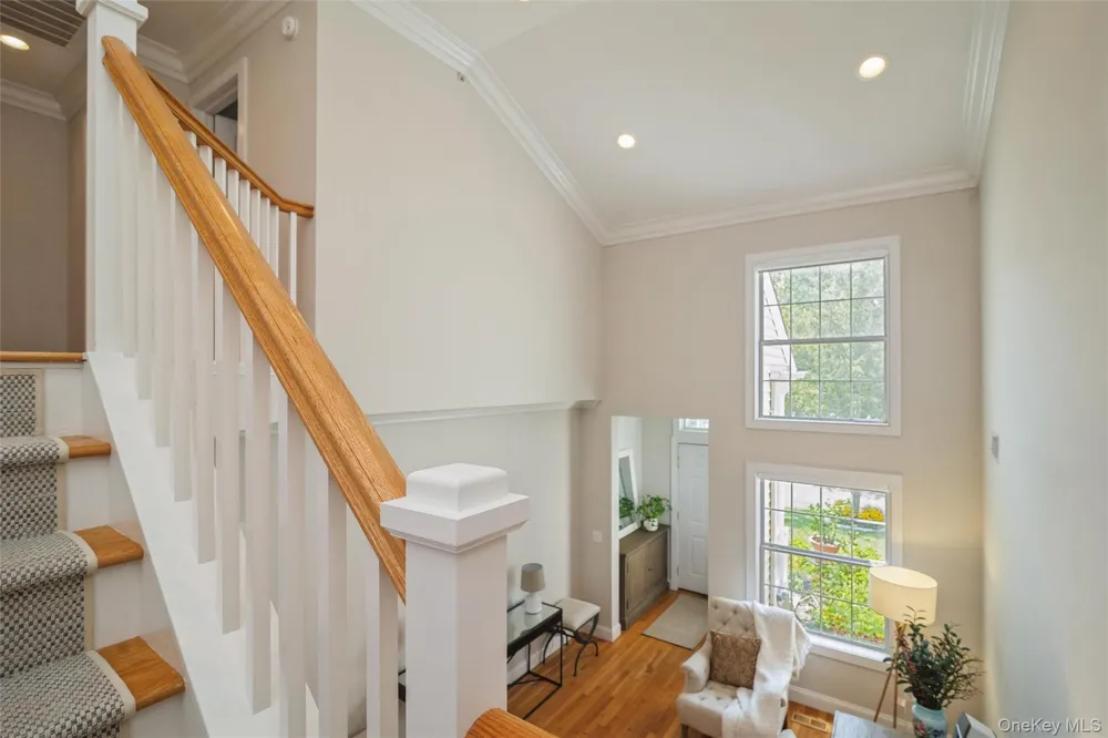 34 Cranberry Circle Medford, NY 11763