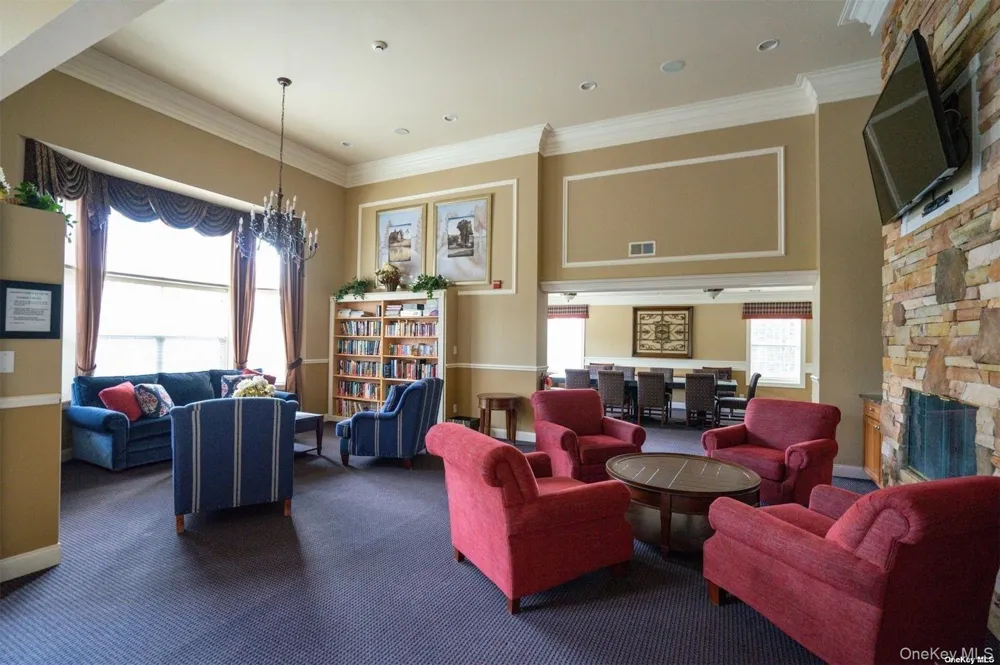 34 Cranberry Circle Medford, NY 11763