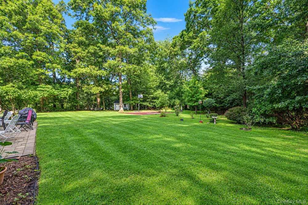 1 Chen Court Middle Island, NY 11953