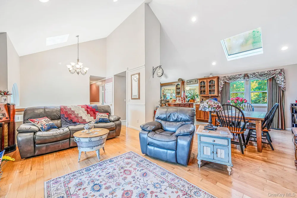 1 Chen Court Middle Island, NY 11953