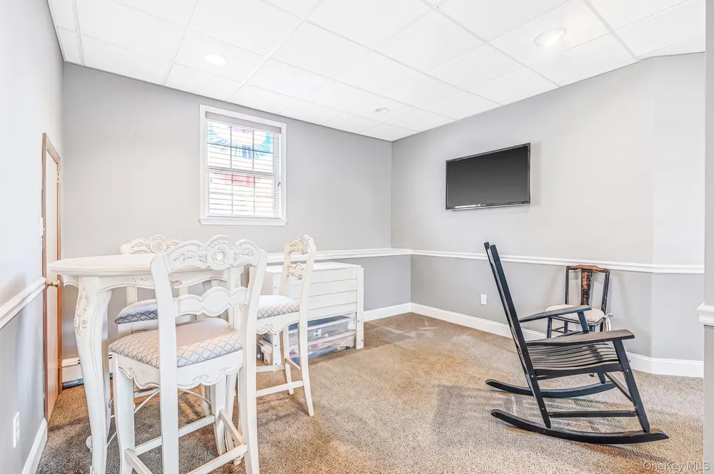 1 Chen Court Middle Island, NY 11953