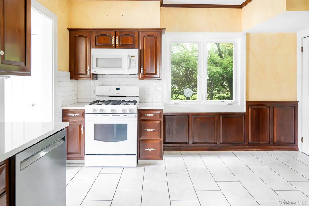 3315 Franklin Avenue Millbrook, NY 12545