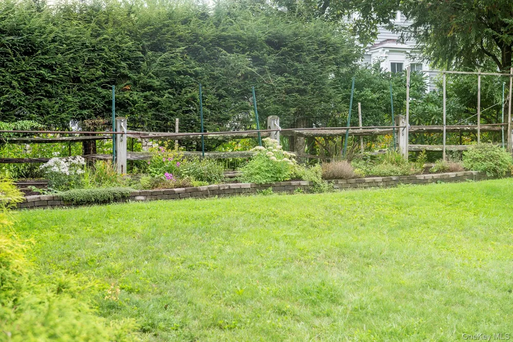 3315 Franklin Avenue Millbrook, NY 12545