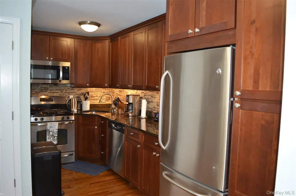 17 Broadway #2F Harrison, NY 10528