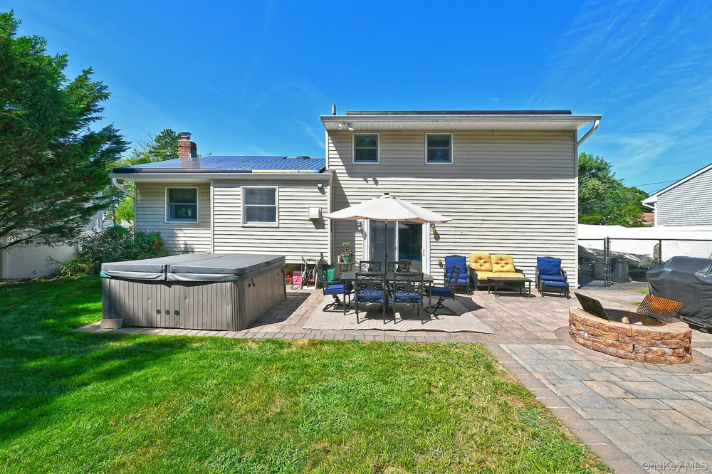 21 Campo Avenue Selden, NY 11784