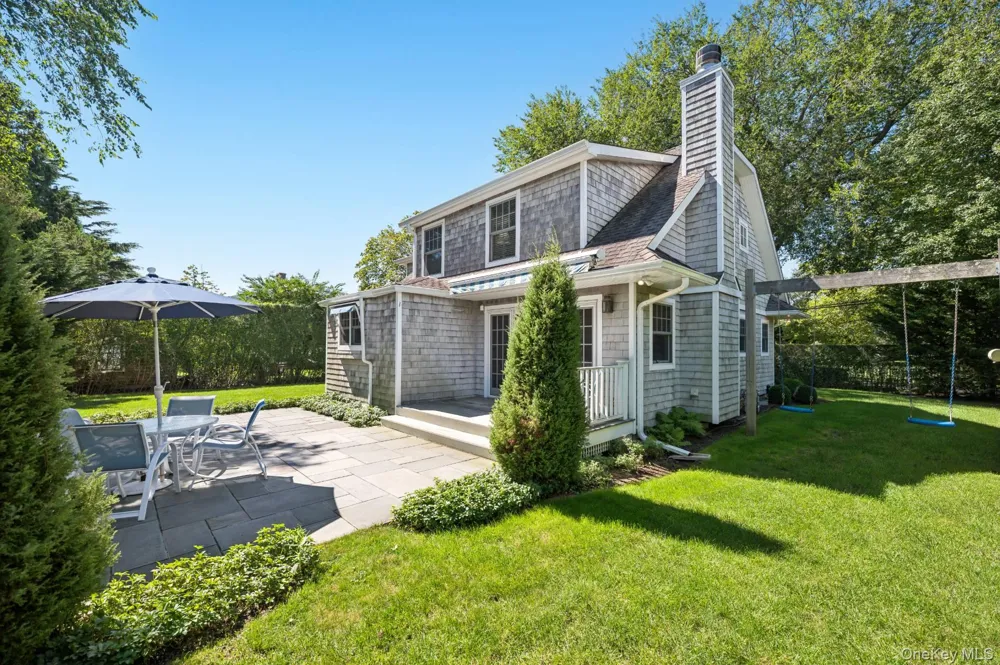 200 Little Plains Road Southampton, NY 11968