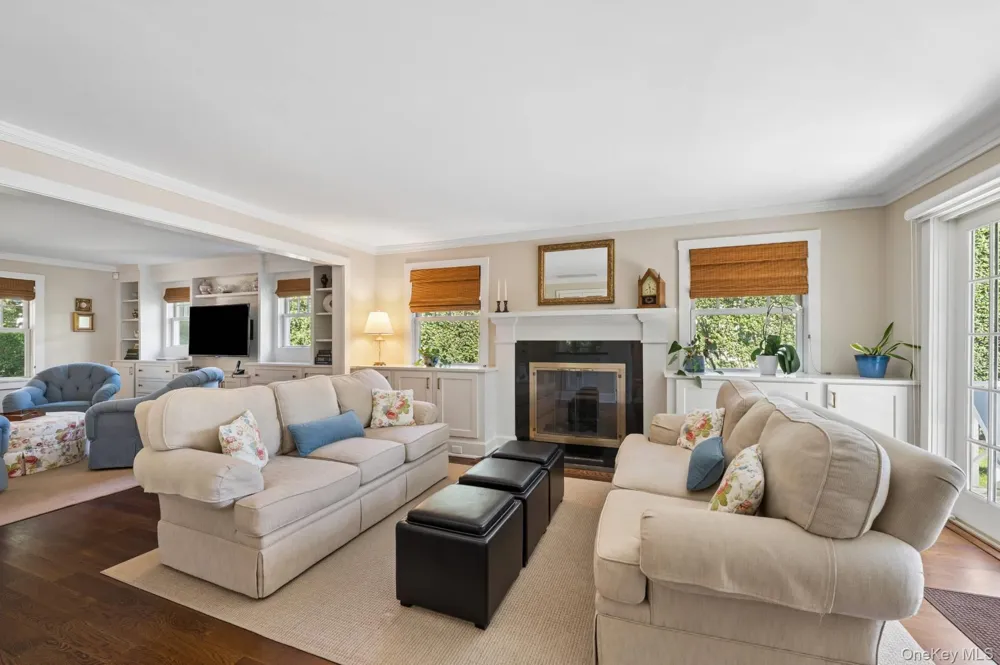 200 Little Plains Road Southampton, NY 11968