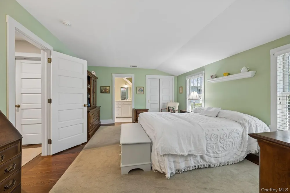 200 Little Plains Road Southampton, NY 11968