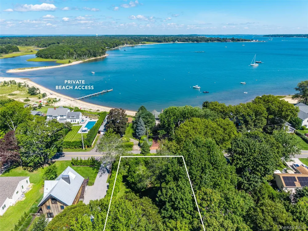 1400 Bay Shore Road Greenport, NY 11944