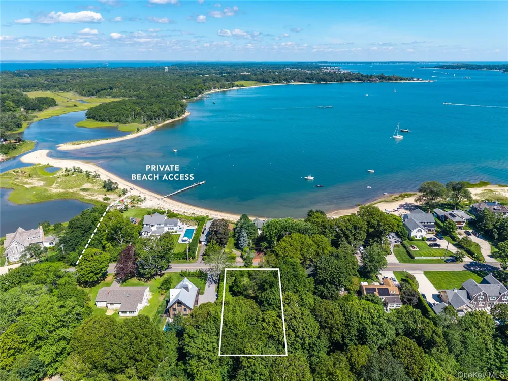 1400 Bay Shore Road Greenport, NY 11944