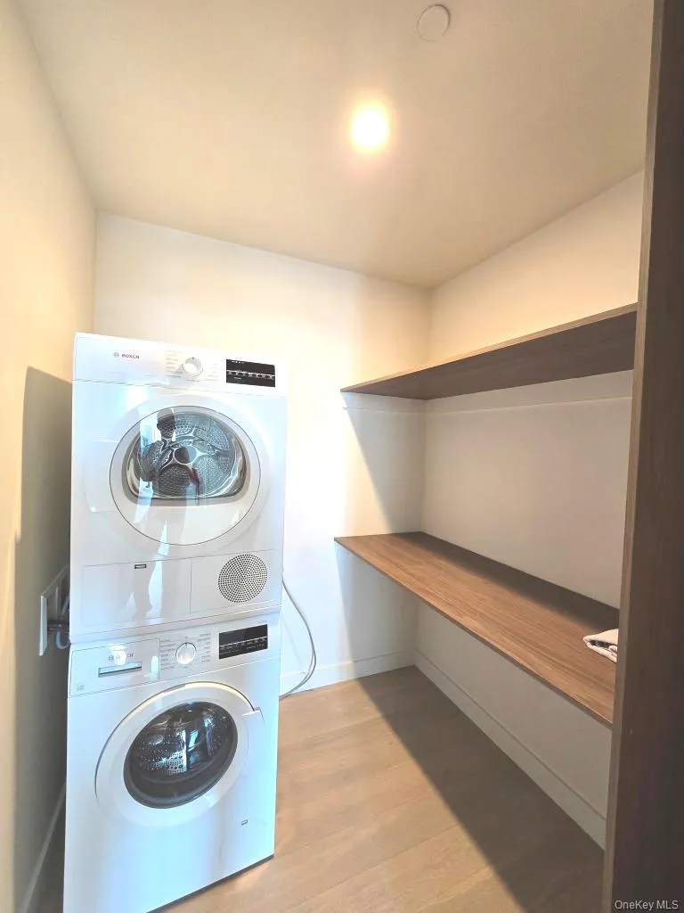 131-01 40th Road #19M Flushing, NY 11354
