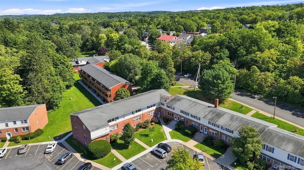 19 Huguenot Street #3 New Paltz, NY 12561