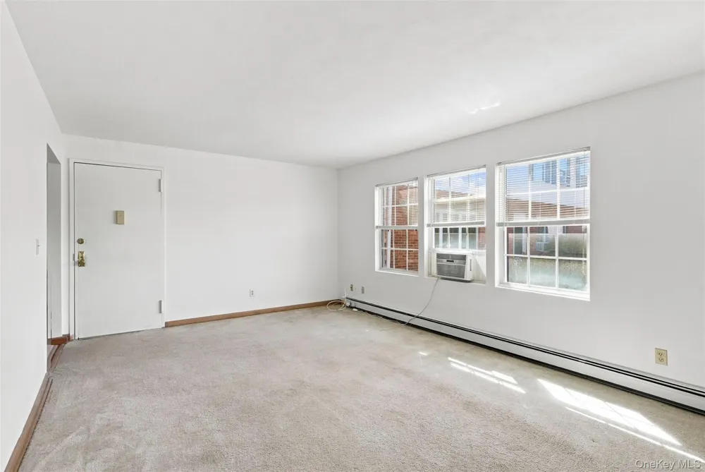 19 Huguenot Street #3 New Paltz, NY 12561