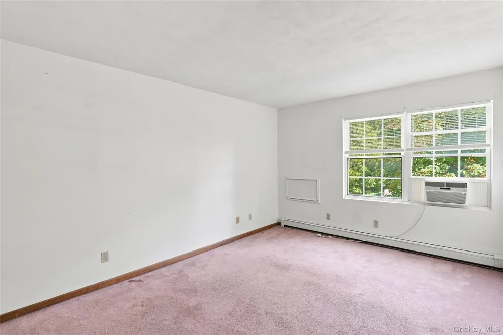 19 Huguenot Street #3 New Paltz, NY 12561