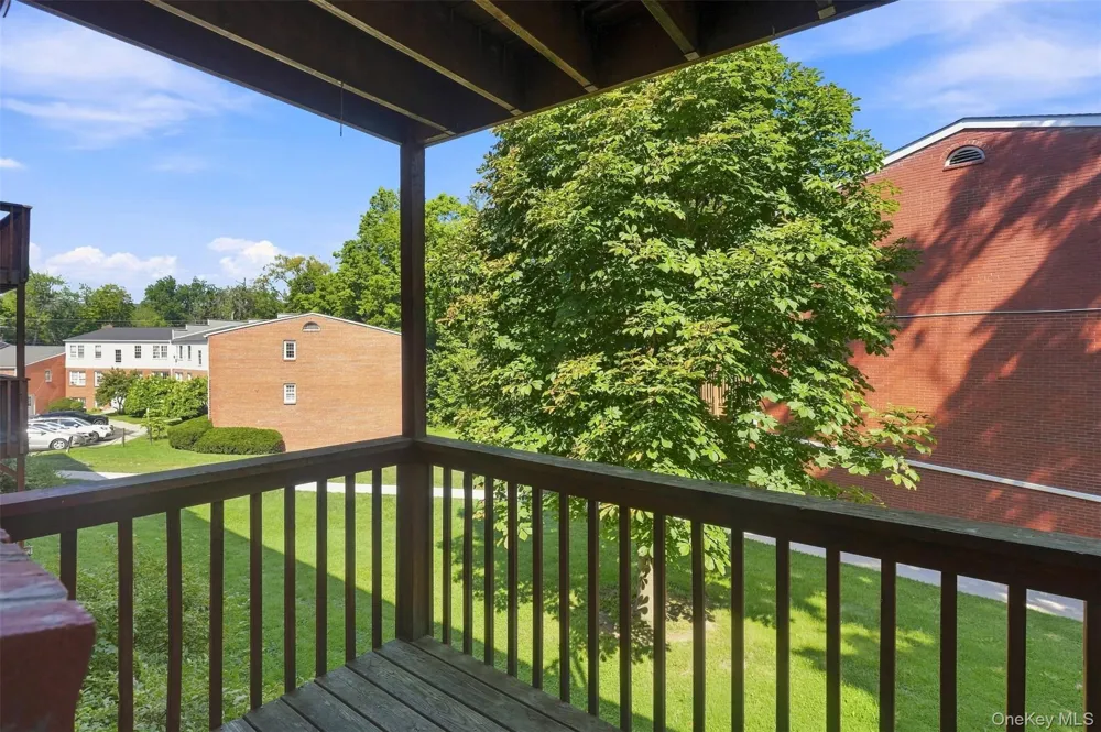19 Huguenot Street #3 New Paltz, NY 12561