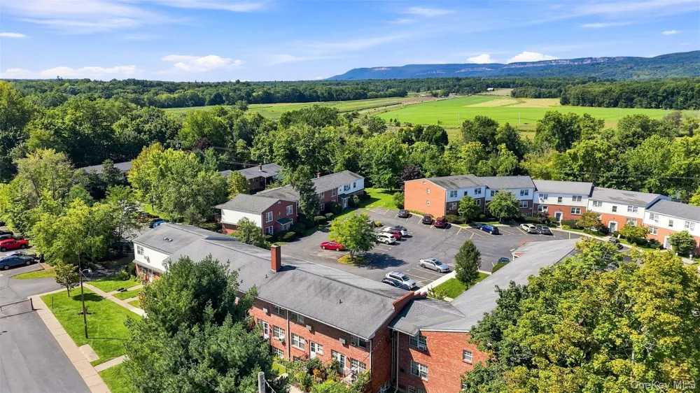 19 Huguenot Street #3 New Paltz, NY 12561