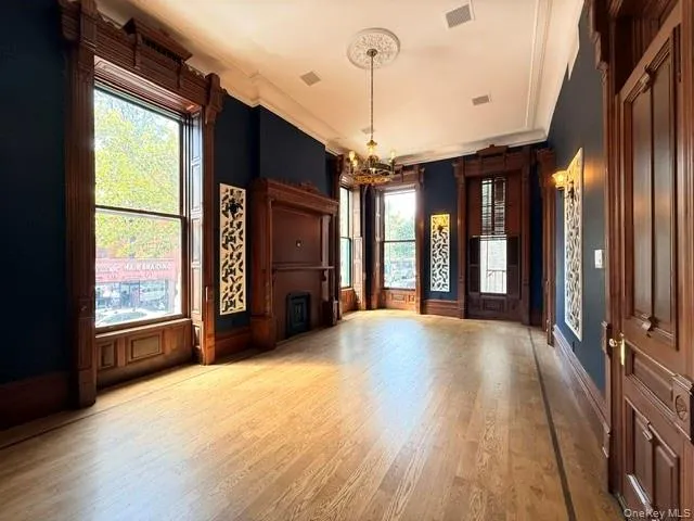 241 Lenox Avenue New York (Manhattan), NY 10027