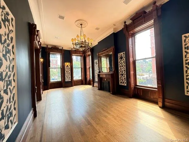 241 Lenox Avenue New York (Manhattan), NY 10027