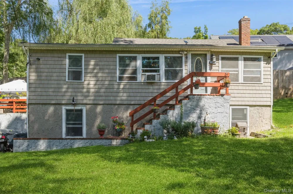 25 Tamarack Road Rocky Point, NY 11778