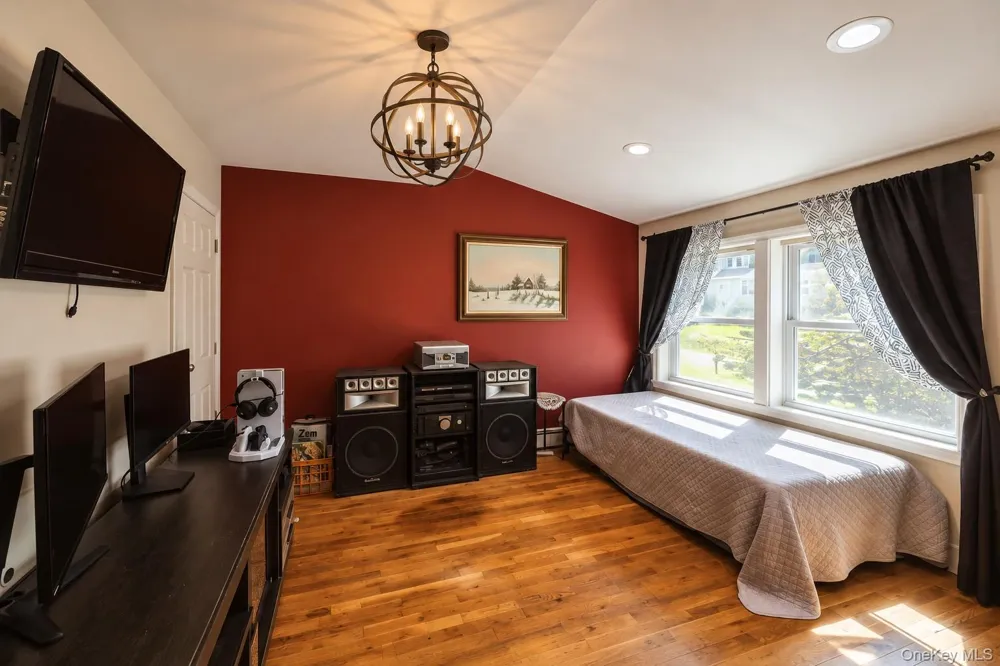 25 Tamarack Road Rocky Point, NY 11778