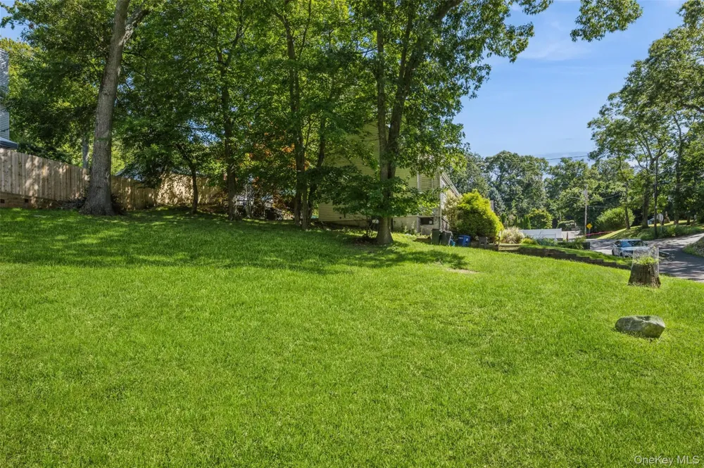 25 Tamarack Road Rocky Point, NY 11778