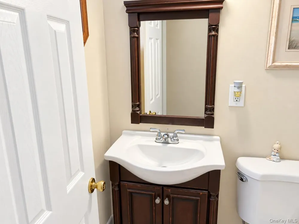 25 Tamarack Road Rocky Point, NY 11778