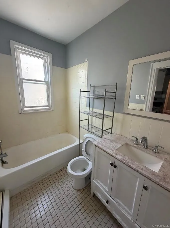 1013 Jericho Turnpike #2 New Hyde Park, NY 11040