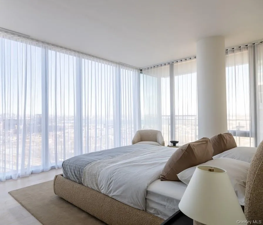131-01 40th Road #19M Flushing, NY 11354