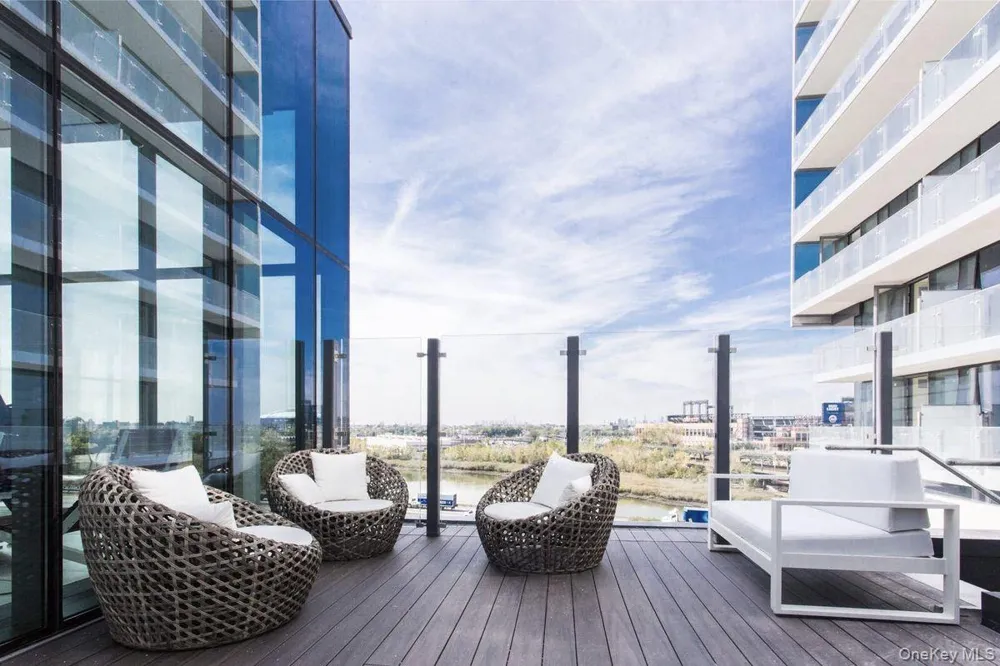 131-01 40th Road #19M Flushing, NY 11354