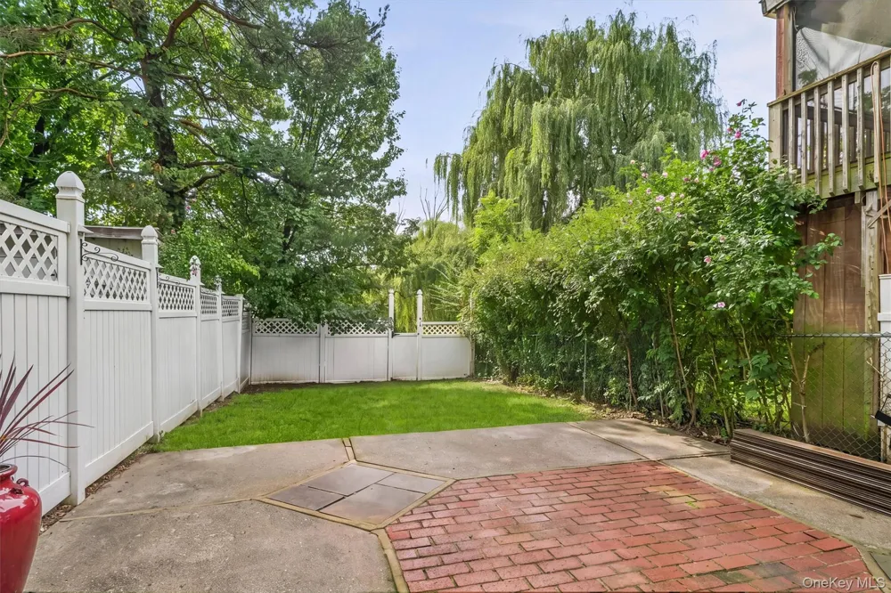 13 Old Anvil Lane Middletown, NY 10940