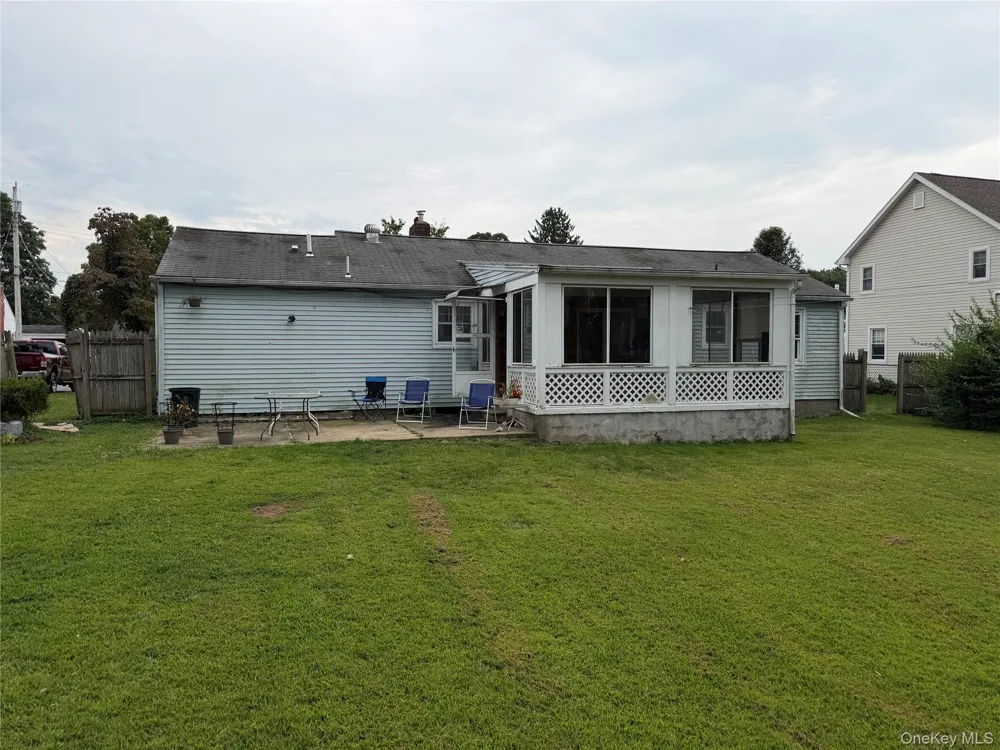15 Caywood Place Hyde Park, NY 12538