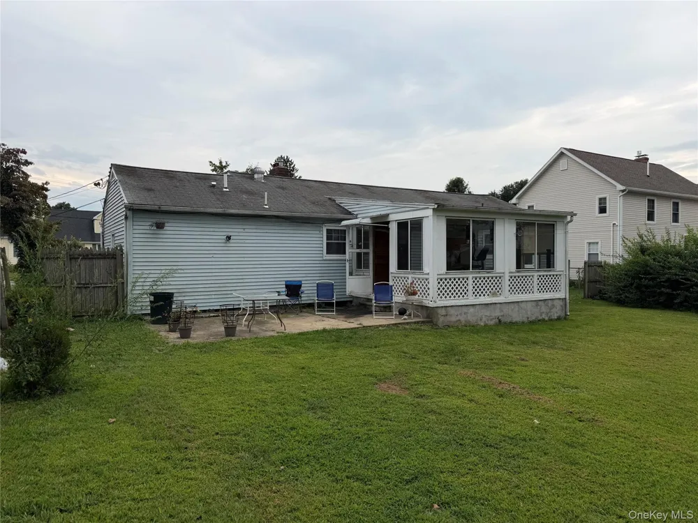 15 Caywood Place Hyde Park, NY 12538