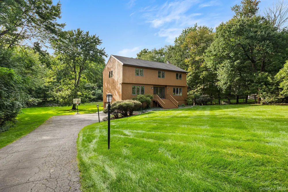 5 Rome Court Cortlandt Manor, NY 10567