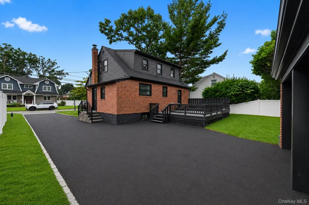 203 Massachusetts Avenue Massapequa, NY 11758
