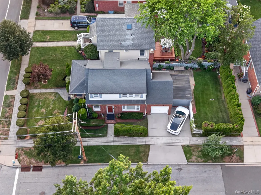 69 Stewart Avenue Garden City, NY 11530
