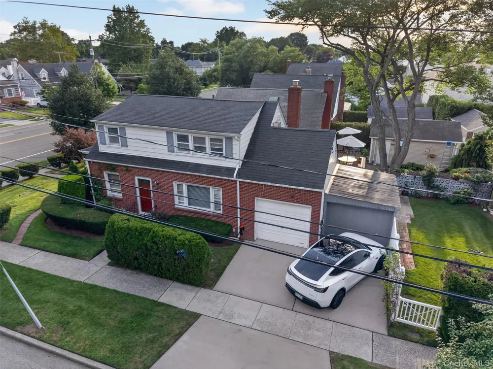 69 Stewart Avenue Garden City, NY 11530