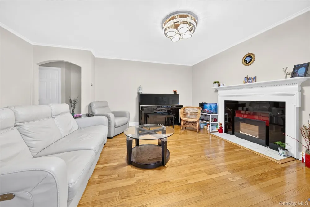 69 Stewart Avenue Garden City, NY 11530